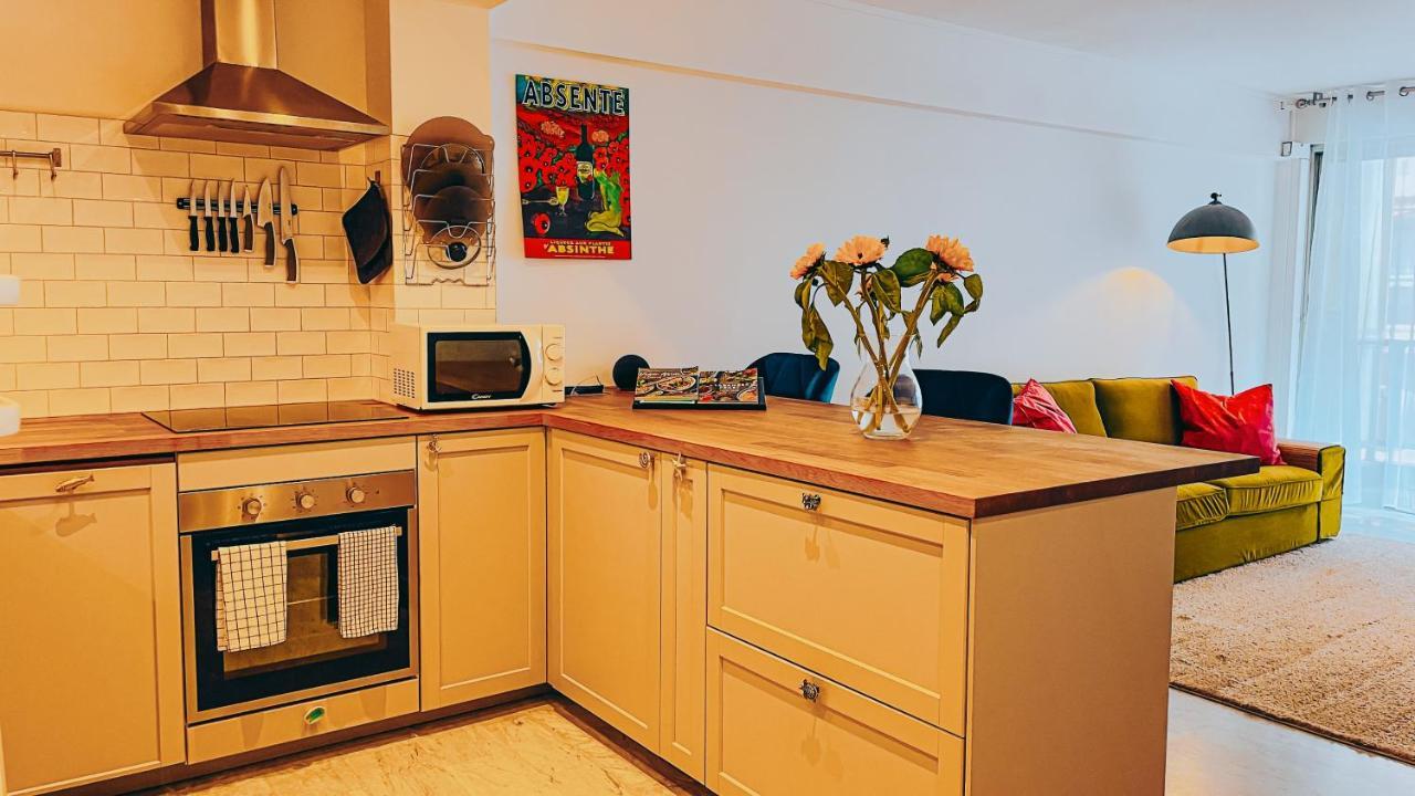 Elegant, Spacious, Central Lejlighed Nice